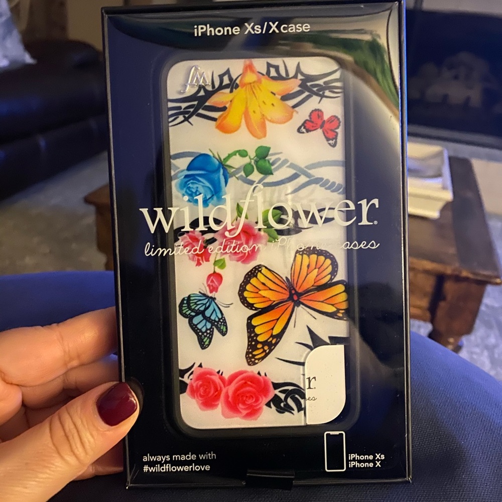 Wildflower Xs/X case - Butterflies